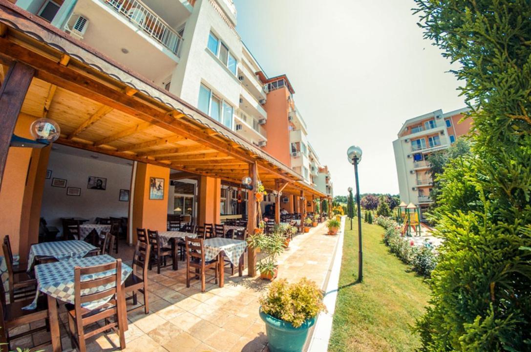 Grand Resort - Imperial Crown Fort Club - Prestige Apartments Елените Екстериор снимка