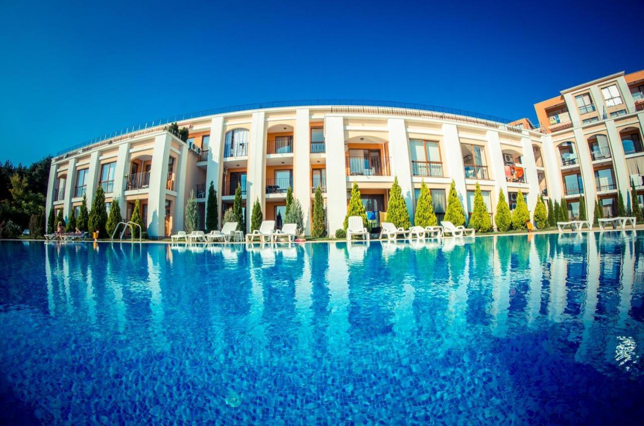 Grand Resort - Imperial Crown Fort Club - Prestige Apartments Елените Екстериор снимка