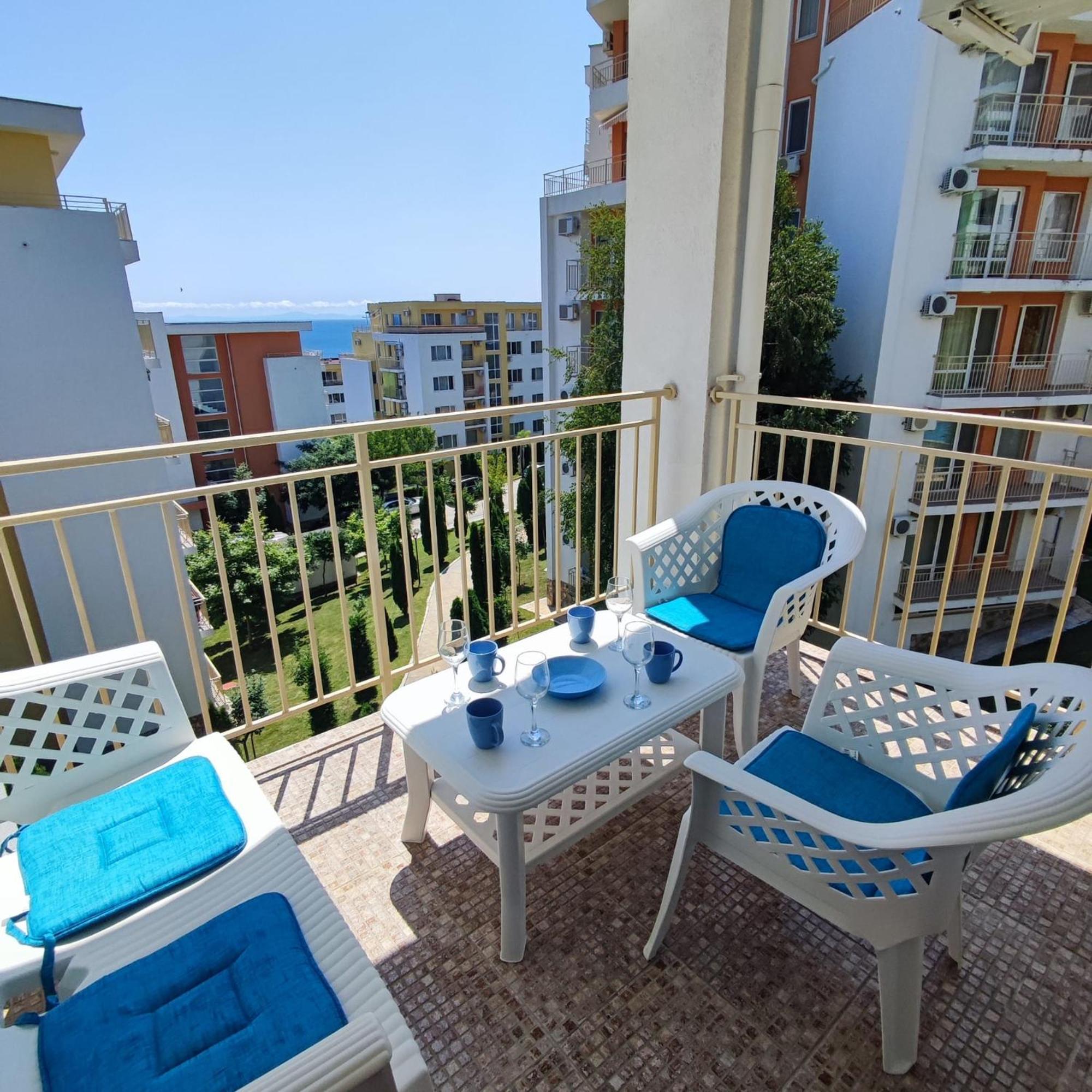 Grand Resort - Imperial Crown Fort Club - Prestige Apartments Елените Стая снимка