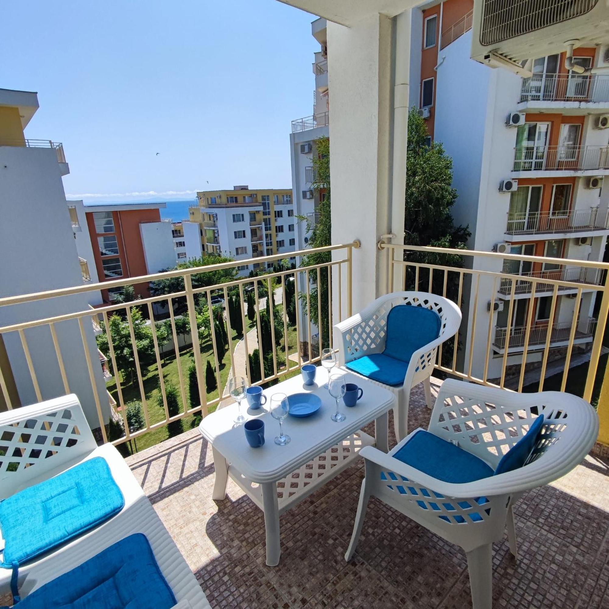 Grand Resort - Imperial Crown Fort Club - Prestige Apartments Елените Стая снимка