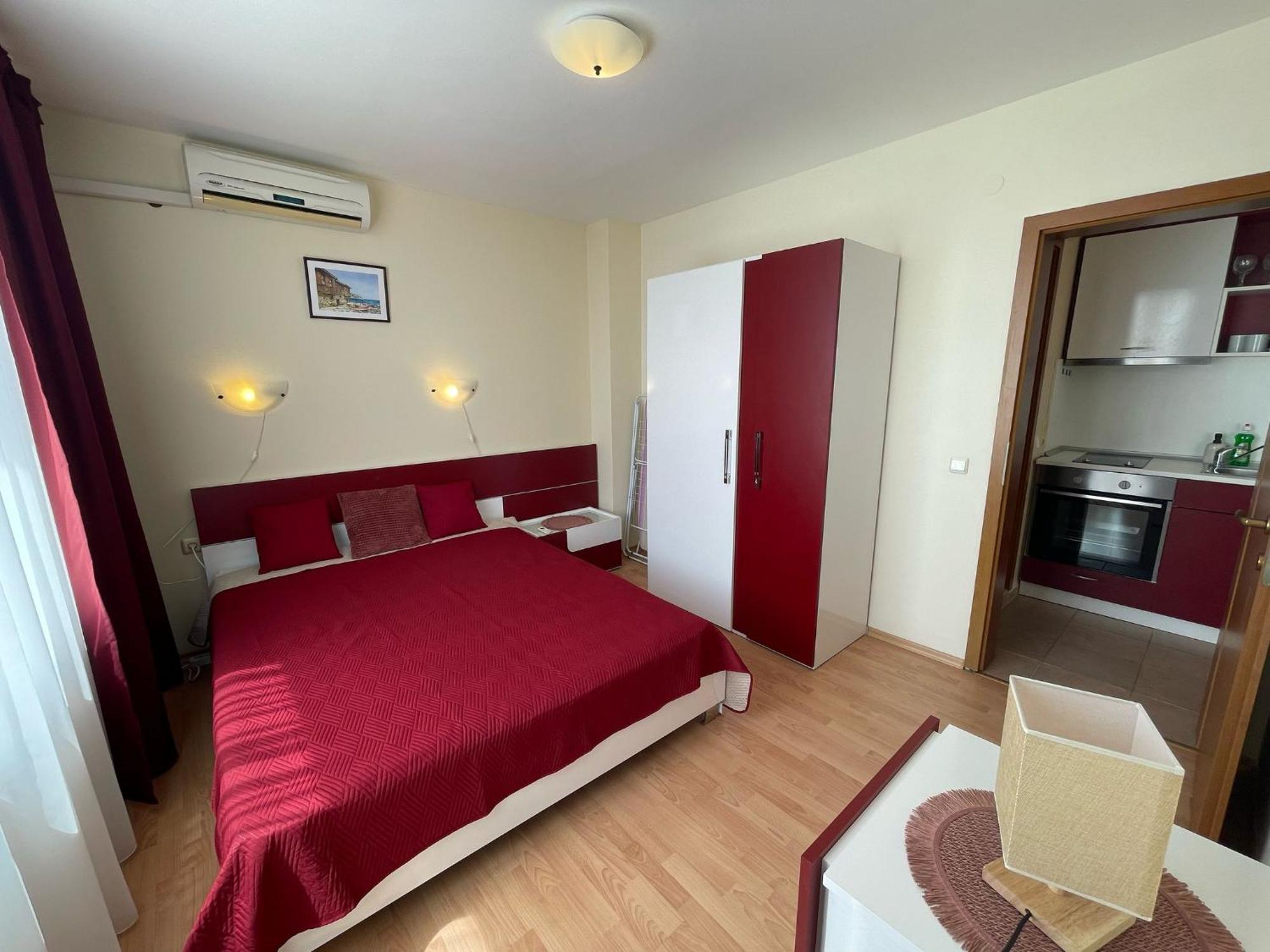 Grand Resort - Imperial Crown Fort Club - Prestige Apartments Елените Стая снимка