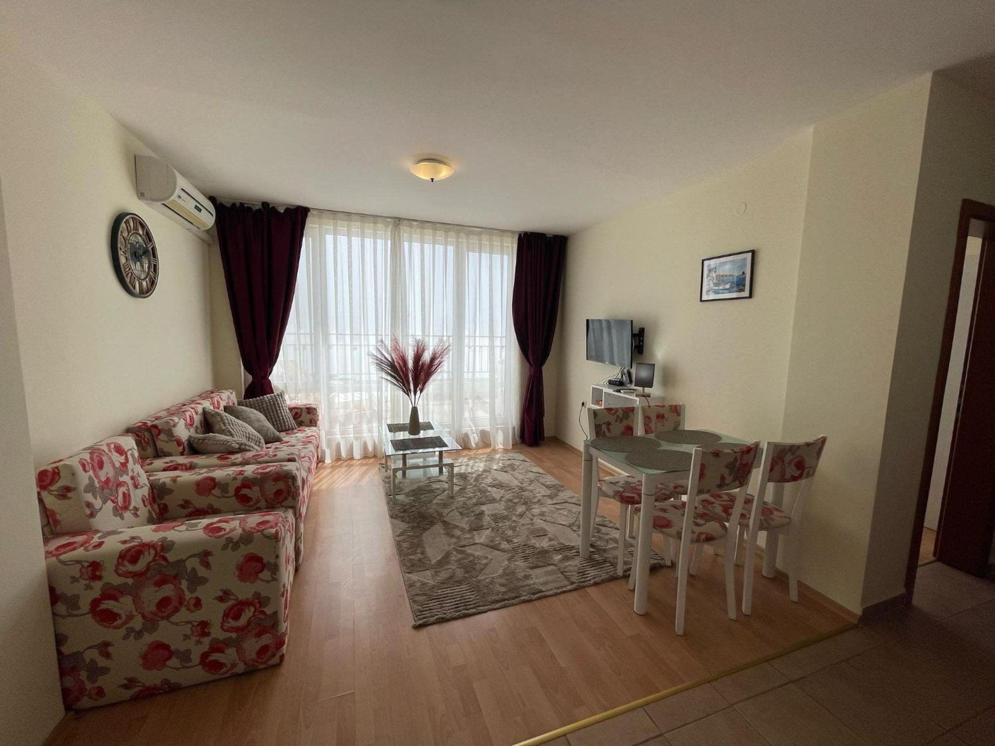 Grand Resort - Imperial Crown Fort Club - Prestige Apartments Елените Стая снимка