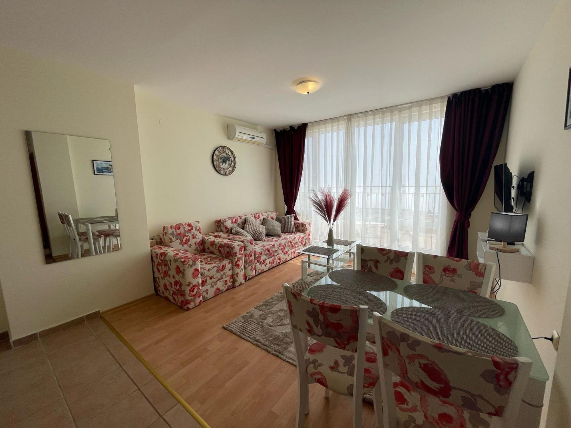 Grand Resort - Imperial Crown Fort Club - Prestige Apartments Елените Стая снимка
